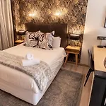 Art Deco Heritage Stay